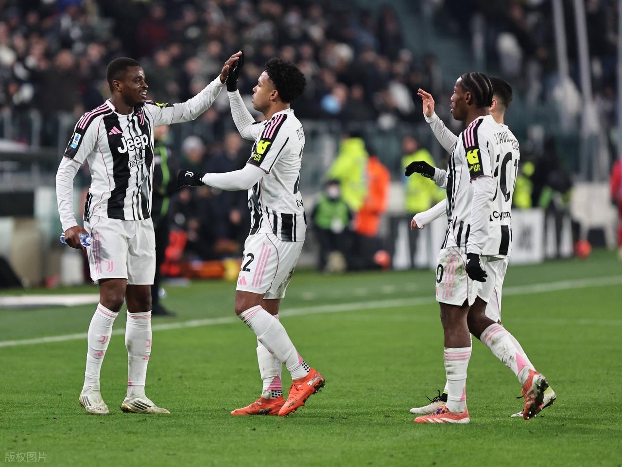 尤文图斯零封对手,主场5比0胜克雷莫纳,戴维连场进球,联赛第四