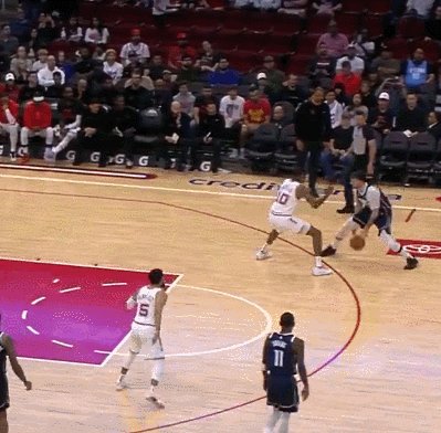 1711952708571004800.gif 星空体育-东契奇三节47分上演魔法秀 独行侠7连胜露冠军相