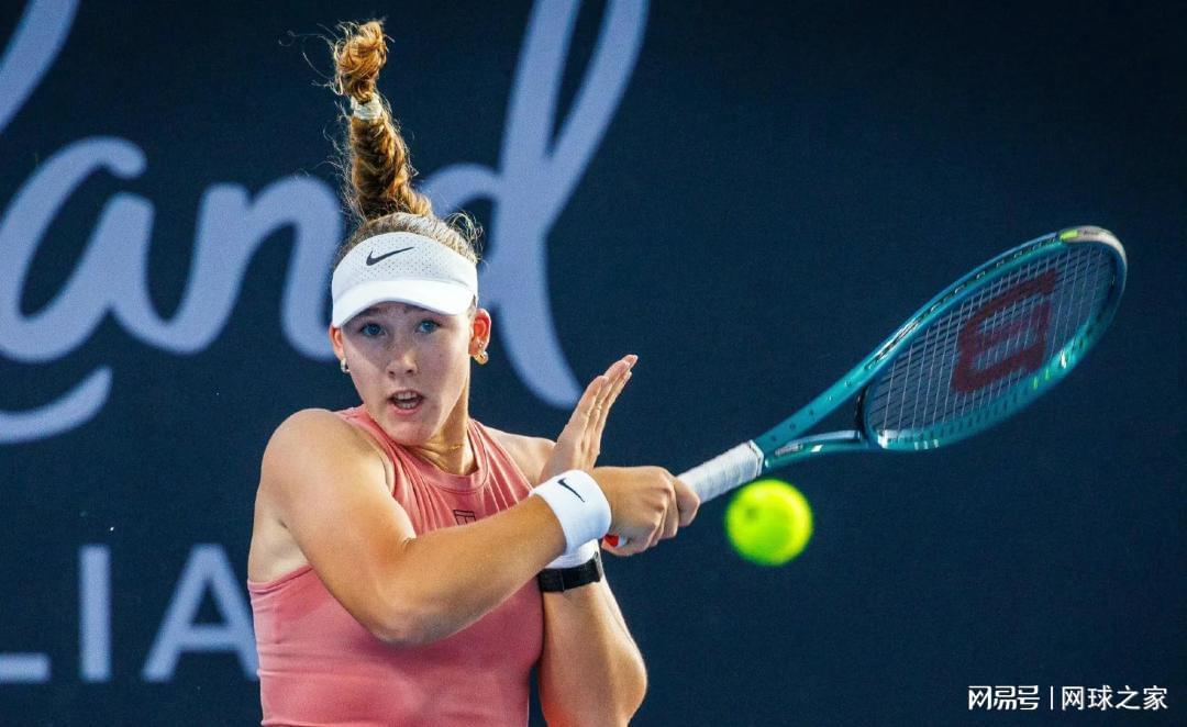 首场天才少女对决,安德列娃和姆博科谁能携冠亮相澳网