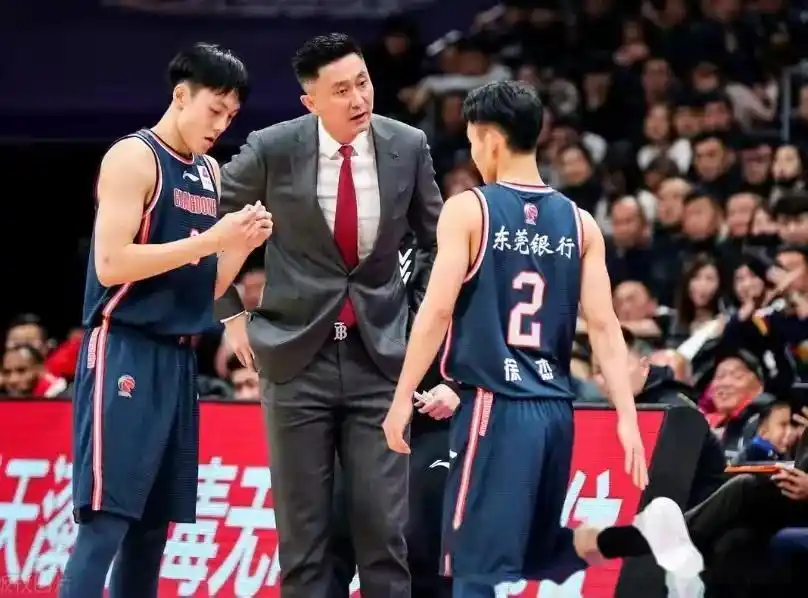 星空体育官网-3号状态回暖,2号又迷失了!8中2+4失误,被四川19岁菜鸟打爆了