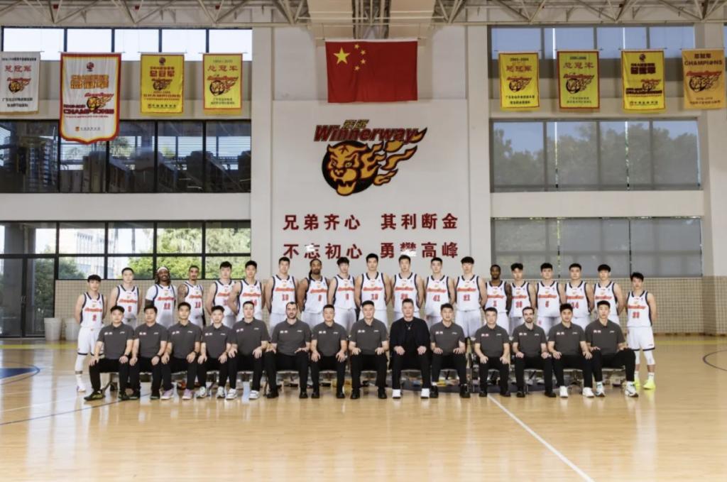 星空体育官网-迎来千胜的广东宏远男篮，这30年为中国职业篮球带来了什么