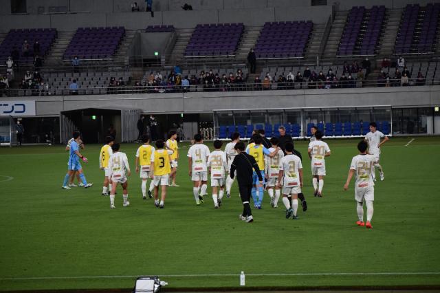 温格第二？日本外教赢球后 接着给大学生对手上课