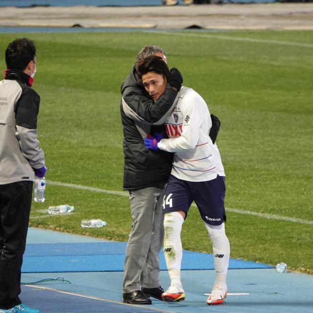 温格第二？日本外教赢球后 接着给大学生对手上课