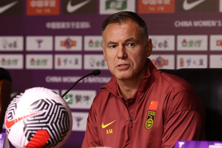 星空体育官网-米利西奇:首场球员们在场上略显紧张,没完全发挥出应有的控制力