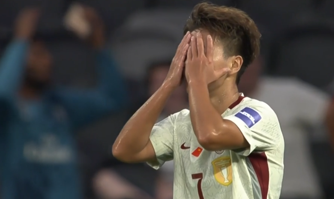 星空体育-2-0！王霜精妙吊门，中国女足开门红，最强对手排名小组第1