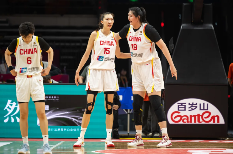 星空体育官网-中国女篮vs捷克前瞻：张子宇王思雨率队死磕劲敌 赢球即晋级